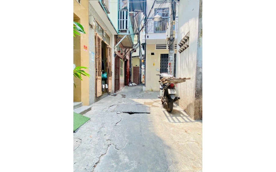 Bán Nhà Vị Trí Kinh Doanh Phố Ngô Gia Tự Q10 Đang Có Dòng Tiền Giá Rẻ 5.6 Tỷ